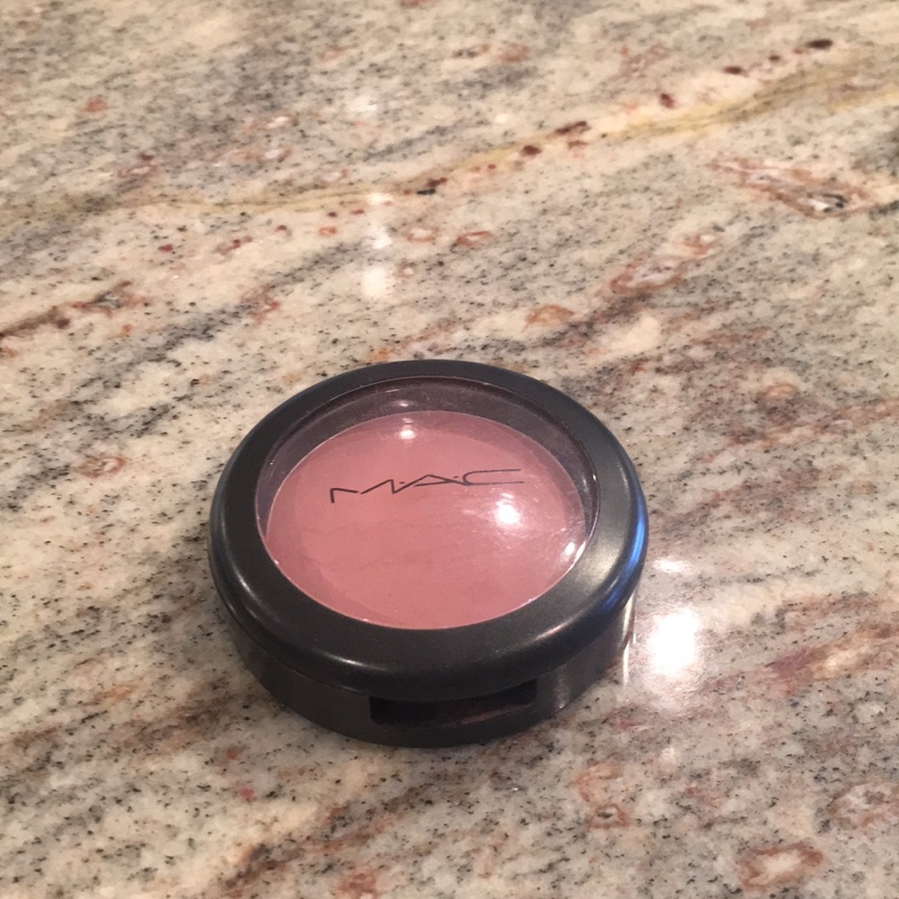 Mac Sheertone Blush in Blushbaby